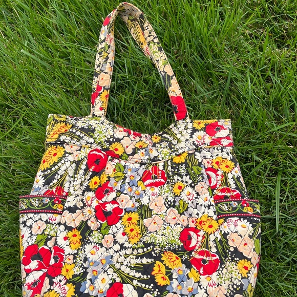 Vera Bradley Poppy Fields Bag - Picture 4 of 5